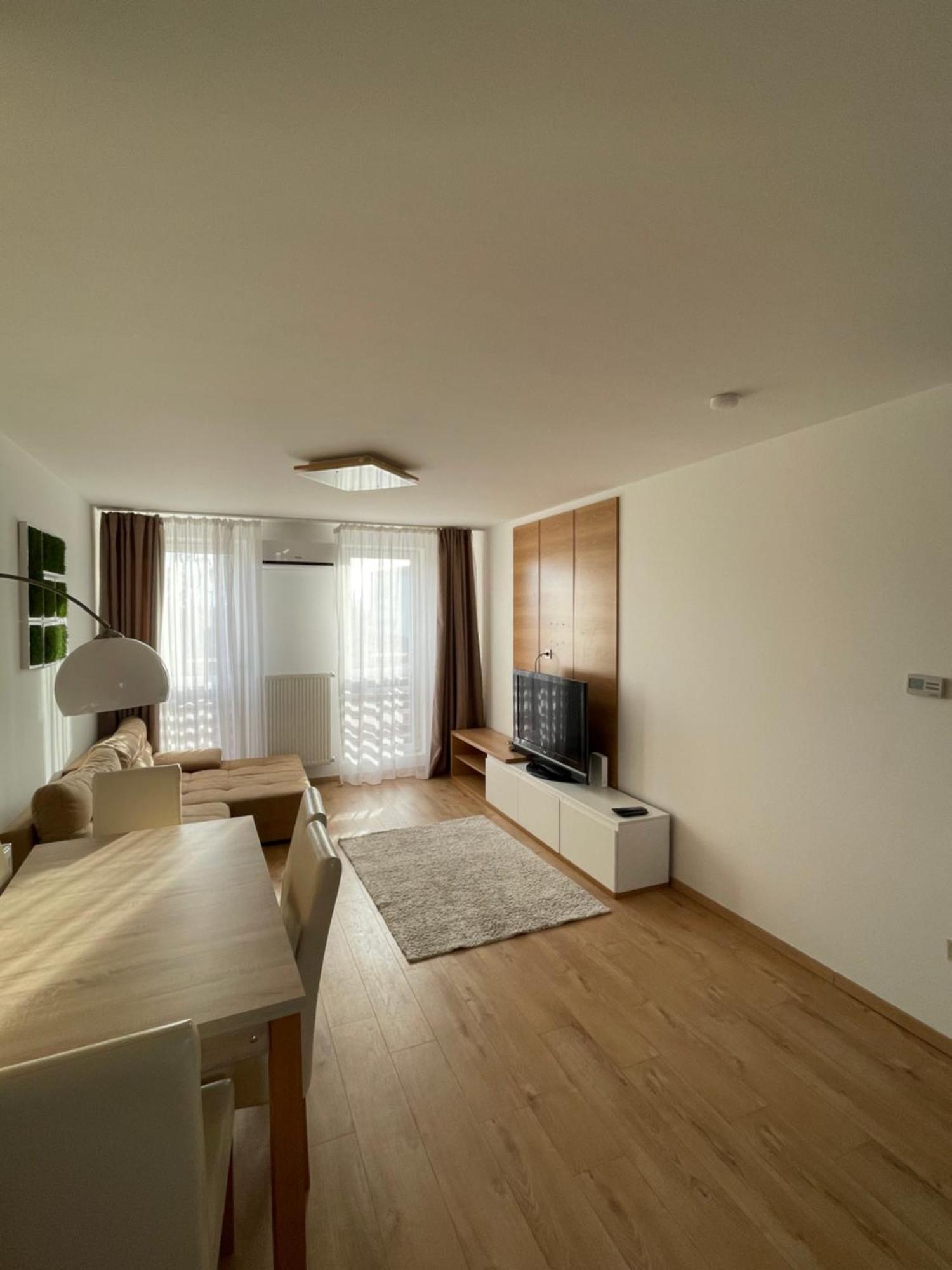 Sarlo Apartman Debrecen Dış mekan fotoğraf